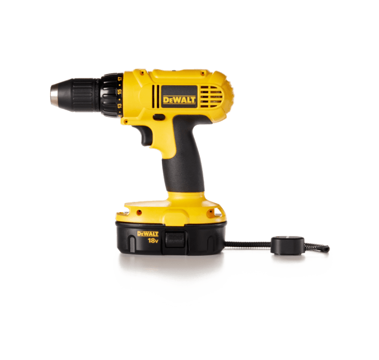 Zips로 고정된 DeWalt 드릴