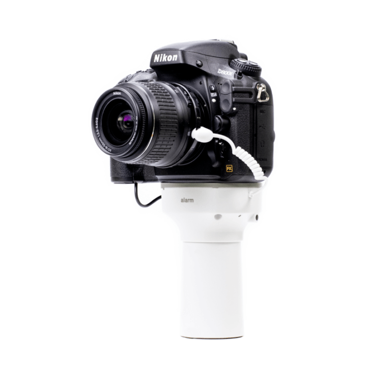 보안 디스플레이에 장착된 카메라