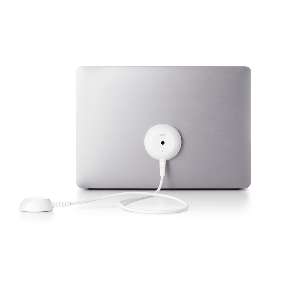 은색 노트북에 Laptop AOP 흰색 Laptop AOP