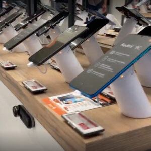 Expert Link에서 전시 중인 OnePOD 휴대폰