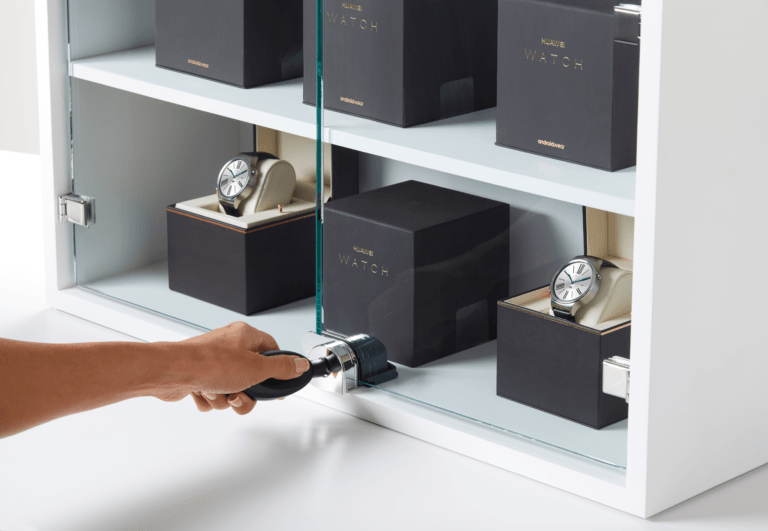 InVue  Showcase Lock, 고급 보안 솔루션을 위해 설계됨