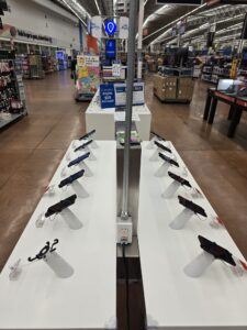 맥세스에서 안전하게 전시된 휴대폰