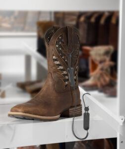 카우보이 부츠와 매장 보안