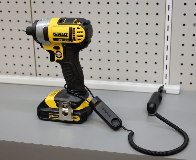 InVue 잠금 장치 고정대